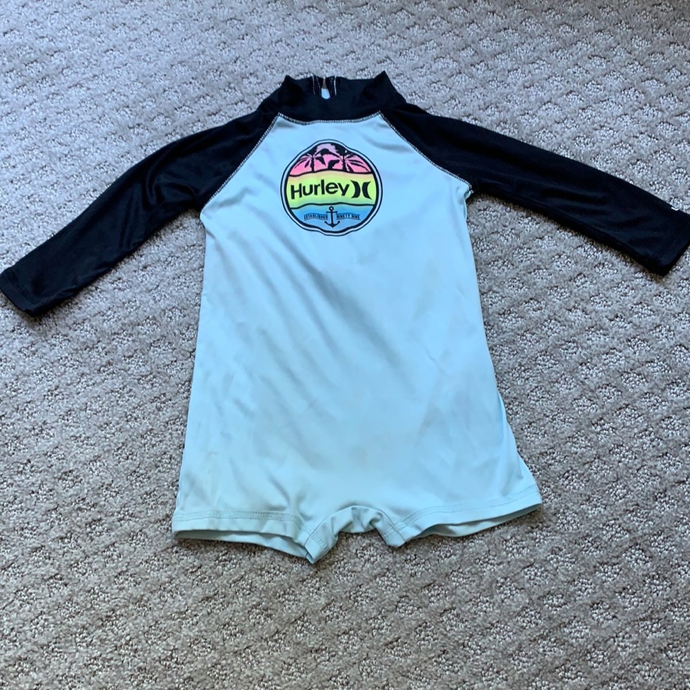 (✨5 for $20✨) Hurley Swim Body Suit - 9 month